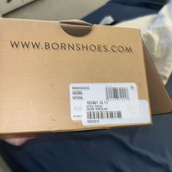 Born Azona Loafers-NEVER WORN - Picture 2 of 3